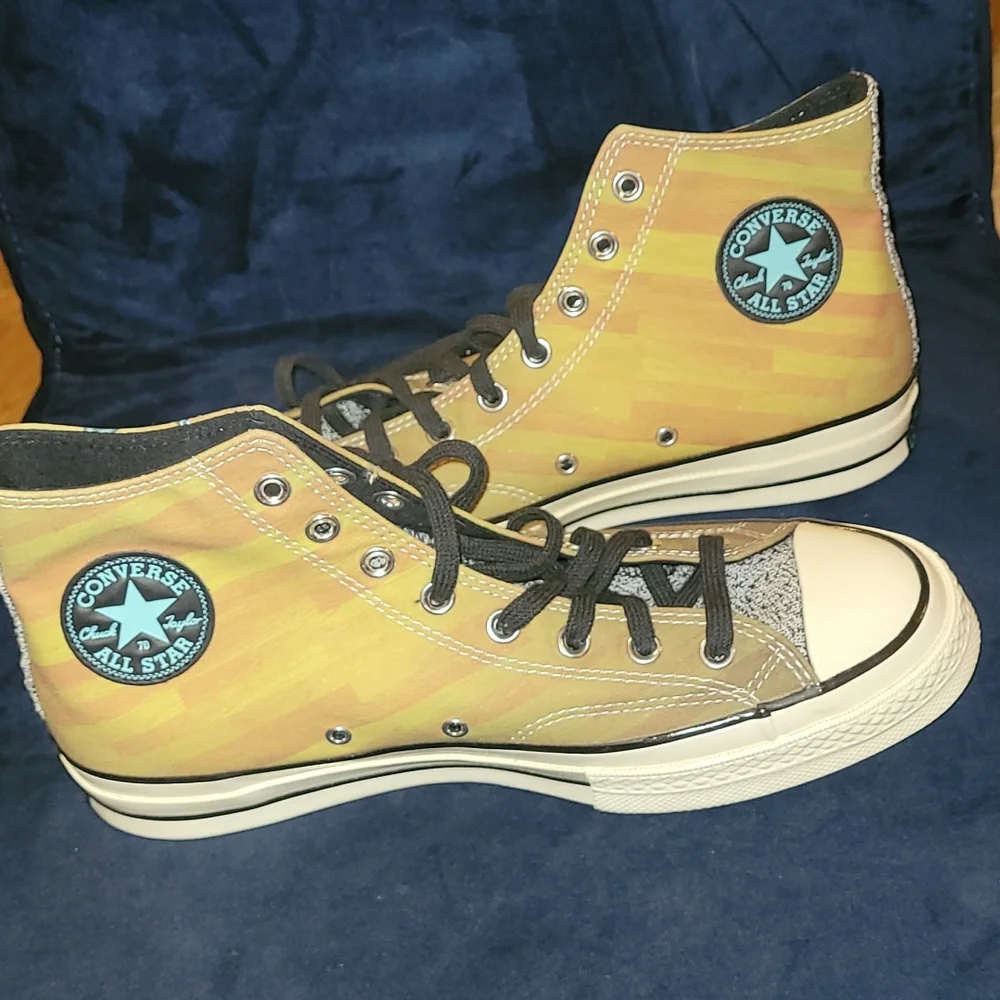New Converse Chuck Taylor Allstars NBA JAM sizes 7mn=9wmn,10mn=12 wmn,11mn=13wmn - Picture 2 of 6
